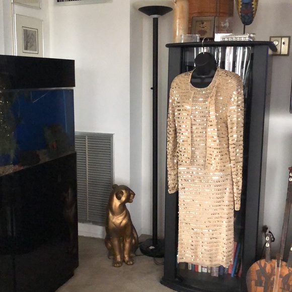 2pc sequin ensemble gold knit. Long sleeve jacket and sleeveless knit dress Med - Picture 9 of 11